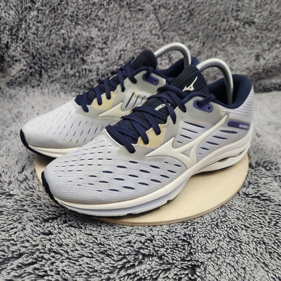 Mizuno Wave Rider 24 Running Shoe Women's Size 9 - Picture 4 of 9